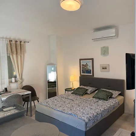 Rab First Floor 32m2 Lejlighed