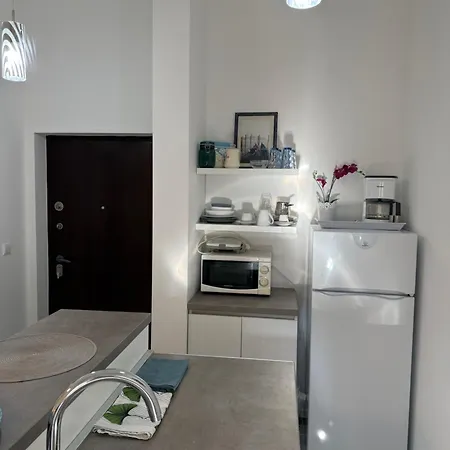 Rab First Floor 32m2 Apartament Kampor